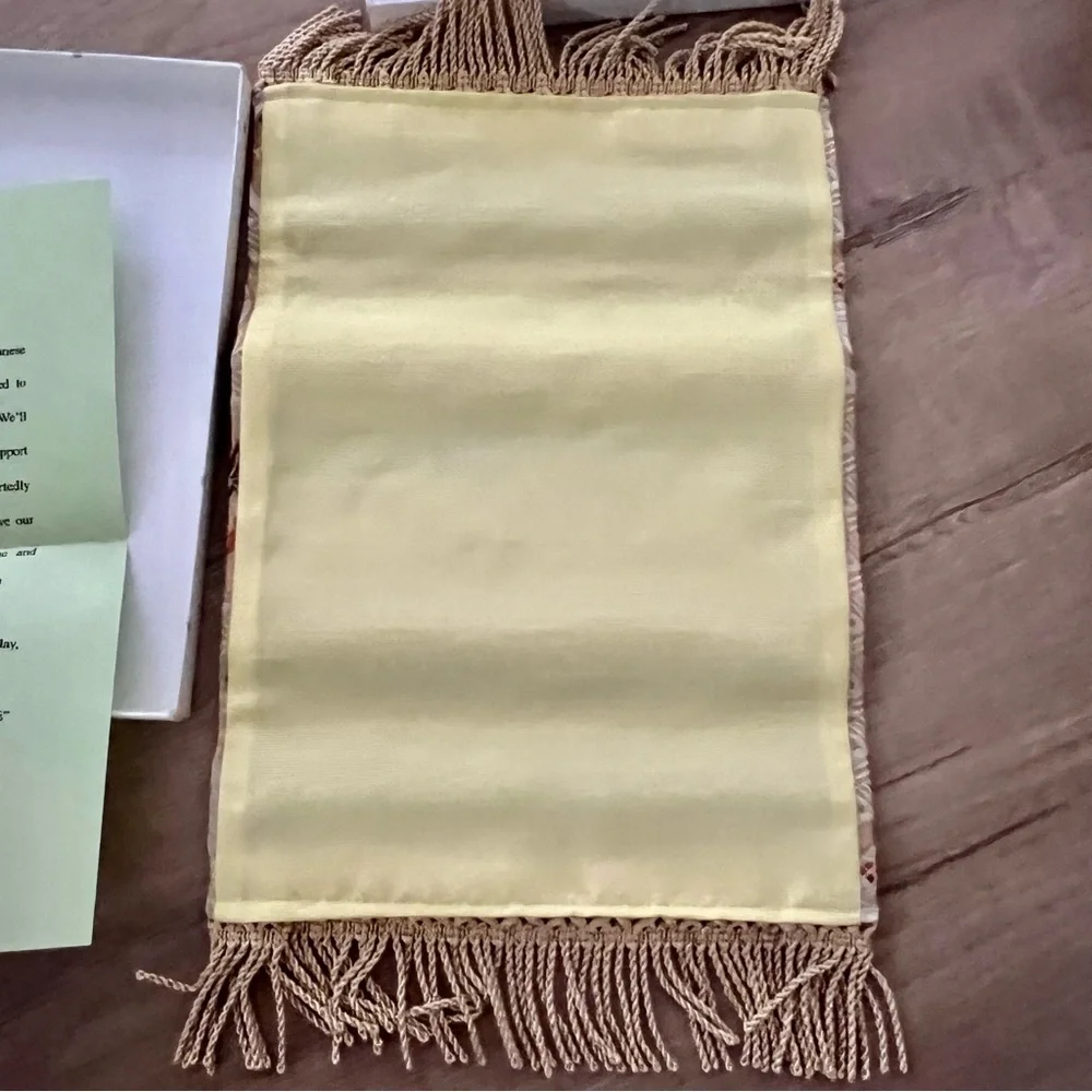 Vtg NIB Silk Handmade kimonos futons textiles fabric Table Runner Pad‎ 9” x 15”
